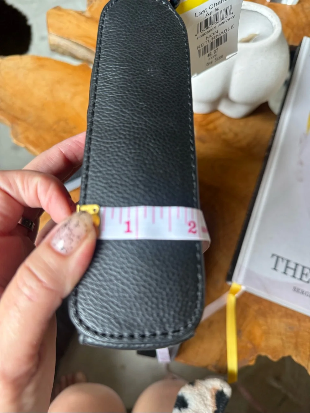 BOTKIER Black Leather Crossbody Bag with Adjustable Strap - Picture 6 of 6